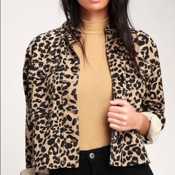 ❌SOLD❌Leopard Print denim jacket - Picture 4 of 4